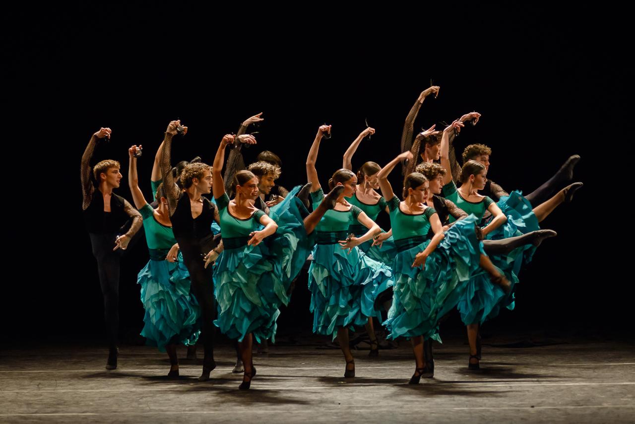 Rinde Ib Rica Homenaje A La Danza Espa Ola Con La Orquesta Filarm Nica