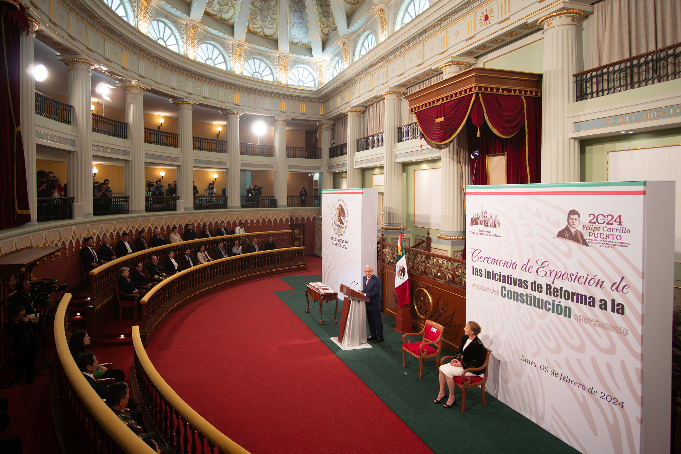 Presenta El Presidente De M Xico Andr S Manuel L Pez Obrador